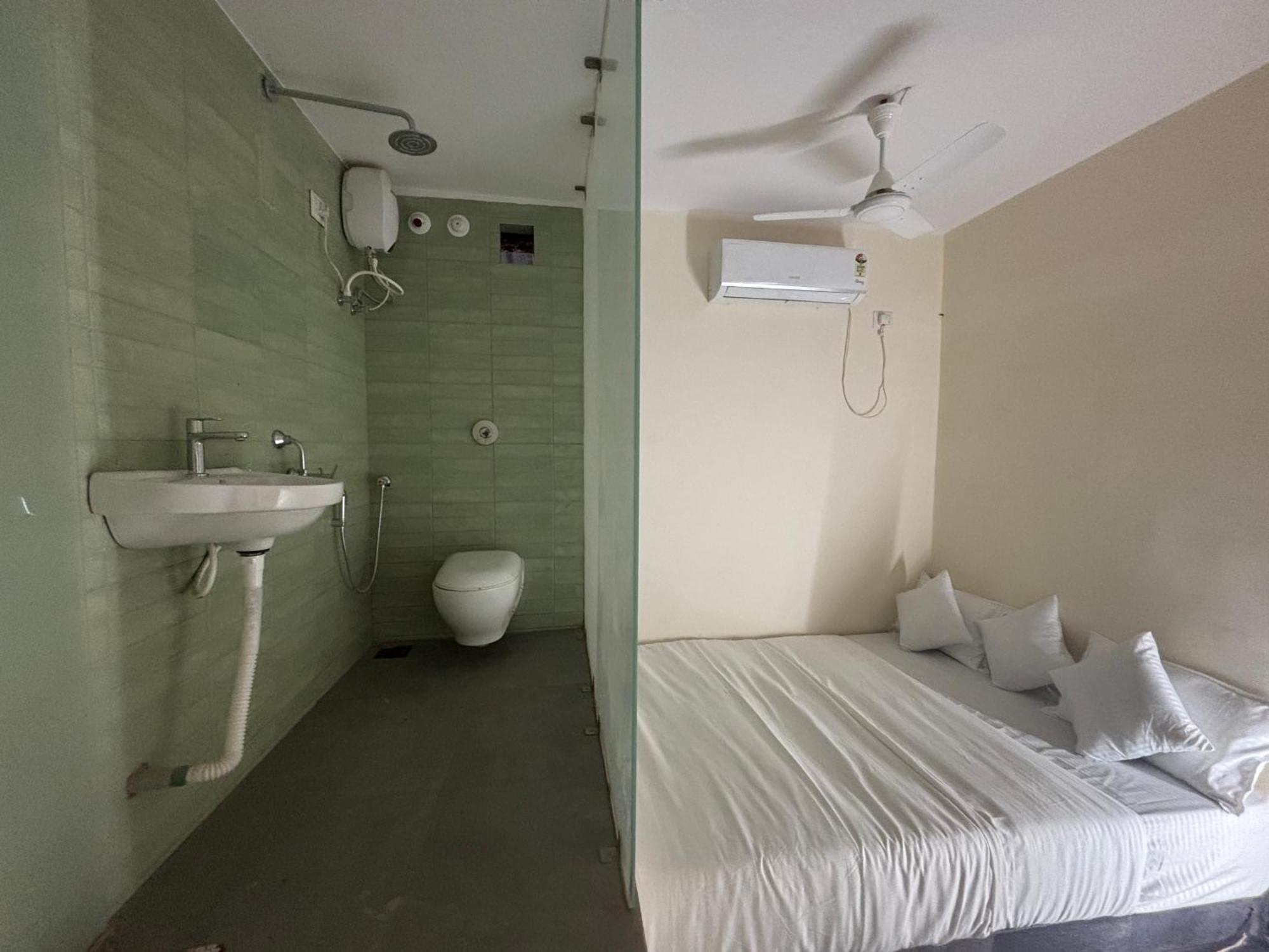 Hot - House Of Travellers, Vagator旅舍 外观 照片