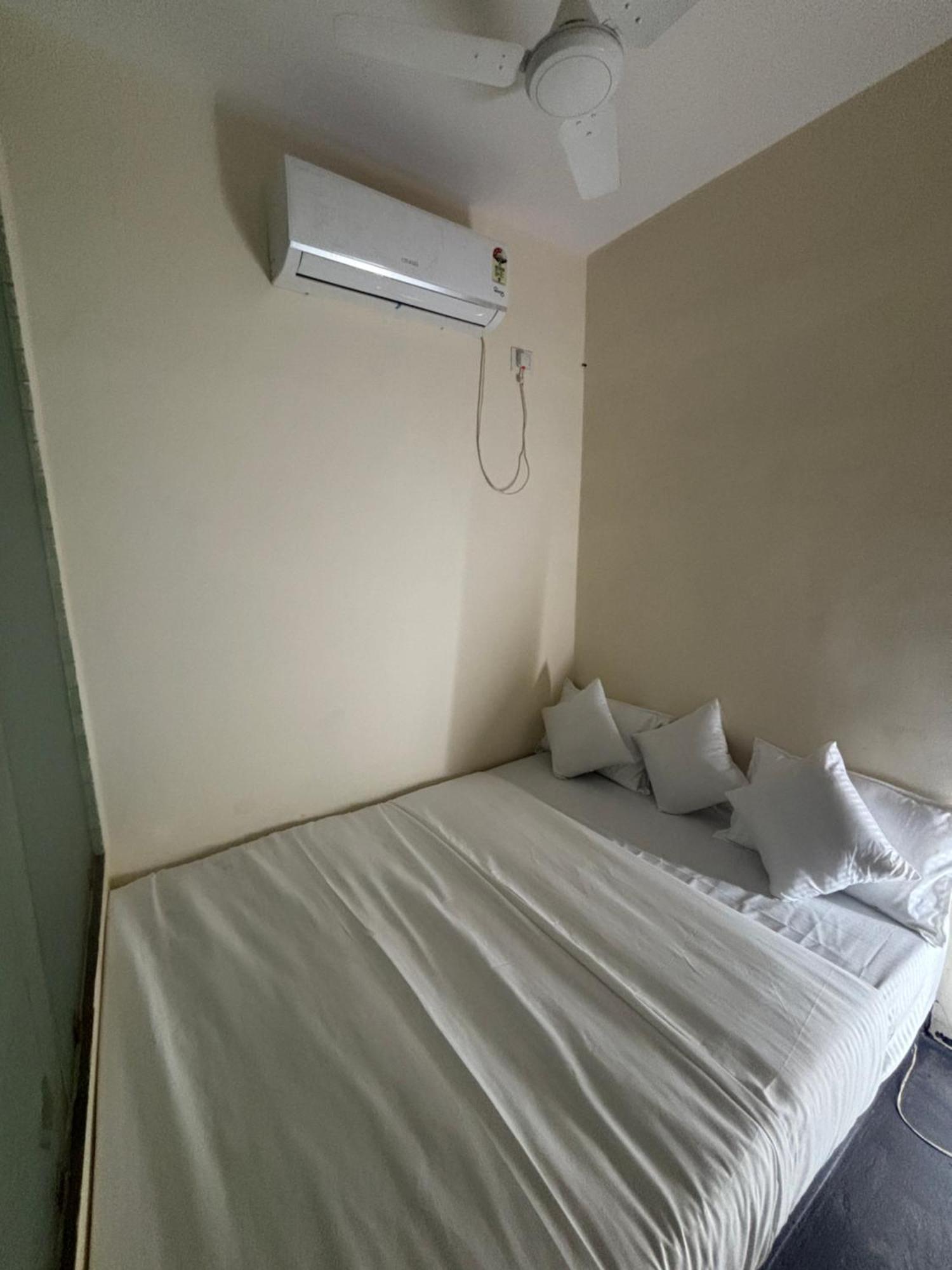 Hot - House Of Travellers, Vagator旅舍 外观 照片