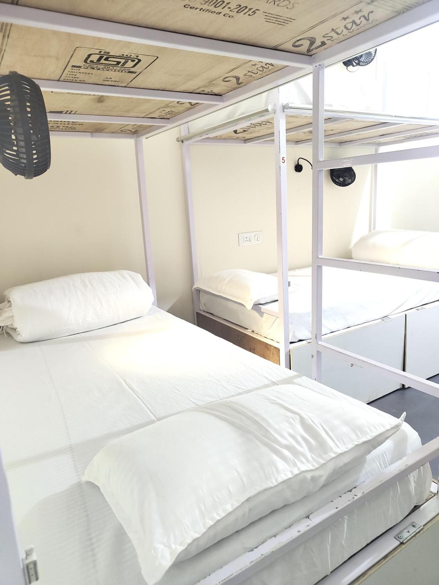 Hot - House Of Travellers, Vagator旅舍 客房 照片